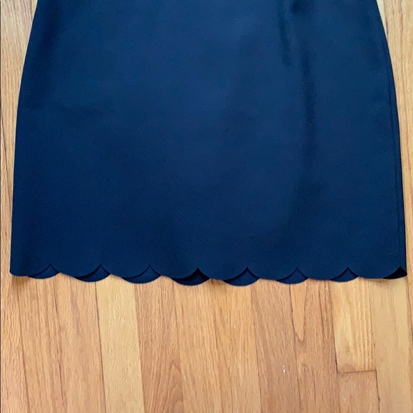 Black J Crew Black Scalloped Shift Dress 👗 - Picture 3 of 7